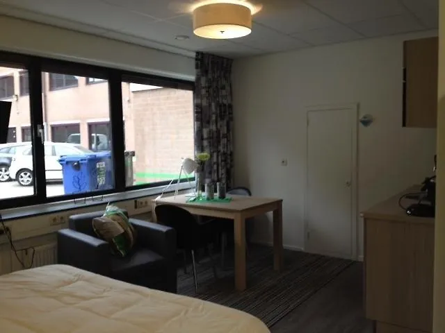 Camelot Rooms Eindhoven 0*,