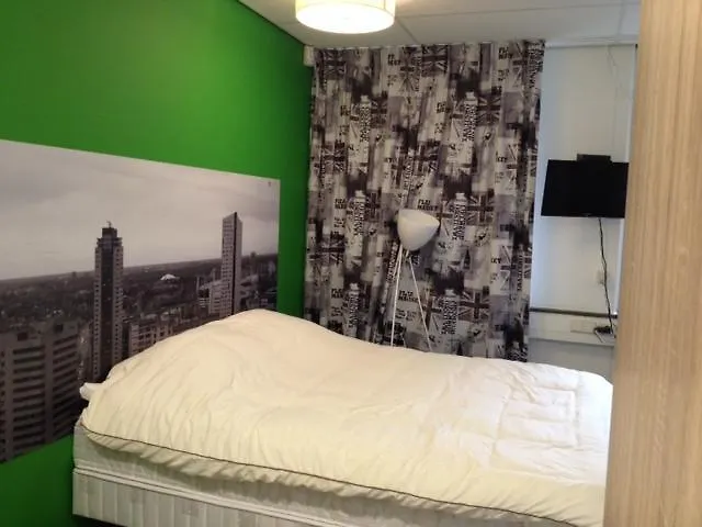 آيندهوفن Camelot Rooms